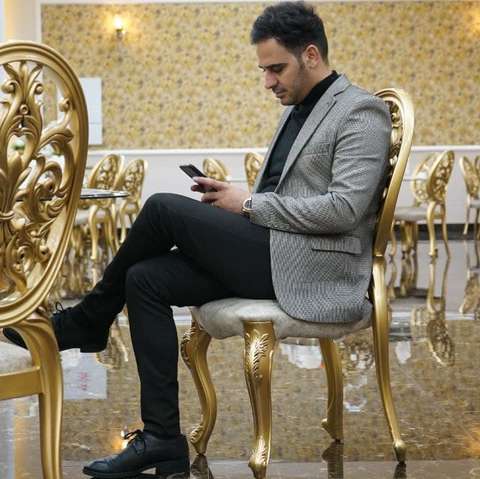 داوود یونسی سیگار توی دستم