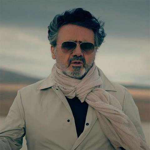 معین میخوام ازت دور شم اما نمیشه