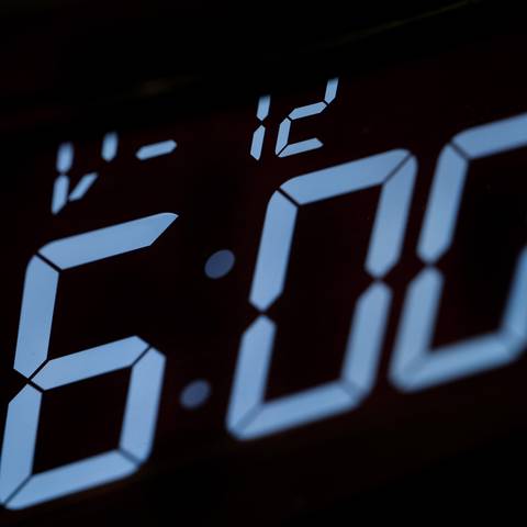 فریانگ شیش صبح 6:00 AM