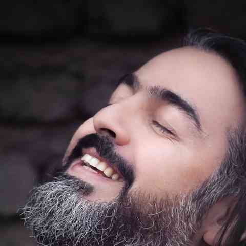 پرواز همای بوسه آخر