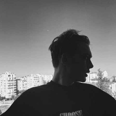 علیراد و یاس و شایع و مسلک هر روز از روز قبل داغون تریم