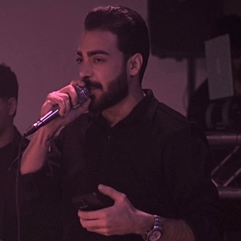 علی جوادزاده تو موهات رنگ طلا چشای تو دریاس گلکم