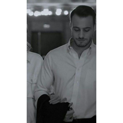 امیر شاملو اشک شبونه من بغص و بهونه من