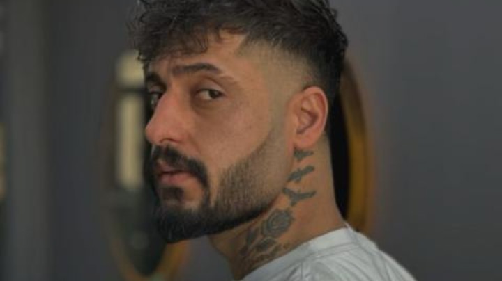 ساواش من غیرتیم روت مال منه اون چشم و ابروت ساواش من غیرتیم روت مال منه اون چشم و ابروت