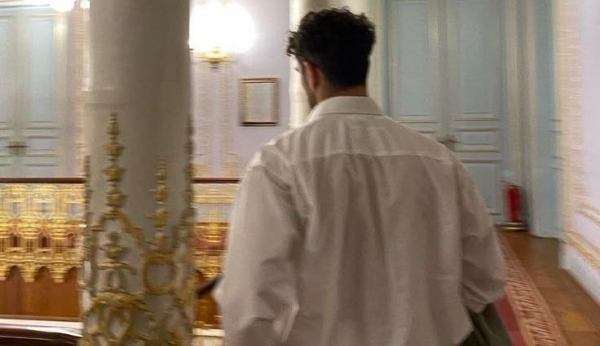   یه شبگرد عاشق میرسه از راه دور ورژن ارکستری