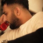 دانلود آهنگ باریکلا از علیرضا باباجانی سبک عاشقانه و احساسی